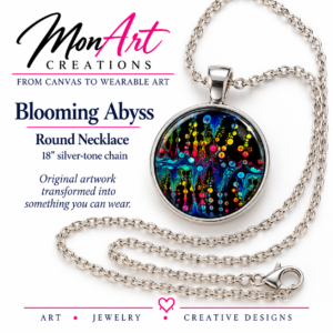 Blooming Abyss Round Necklace